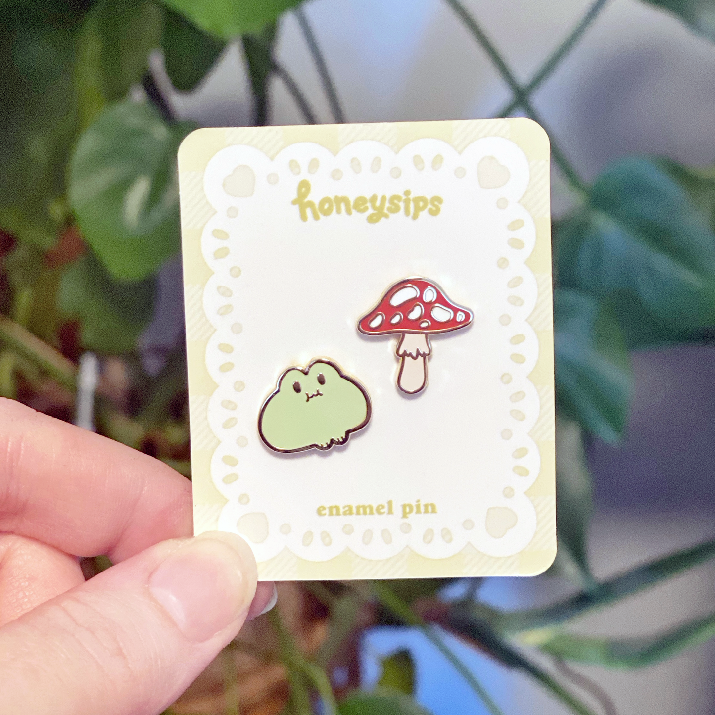 Mini Frog + Mushroom Pin